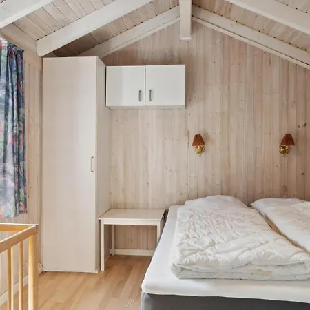 Prázdninový dům In With Wifi